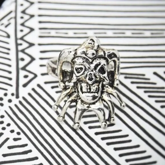 Clown Joker Ring Silver - Image 2