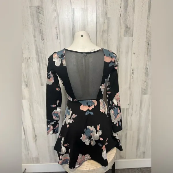 Bethany Mota Fit and flare dress size XSmall - Image 5
