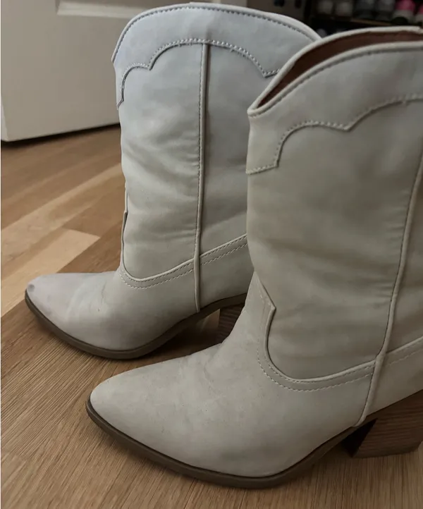 Dolce Vita Boots - Image 4