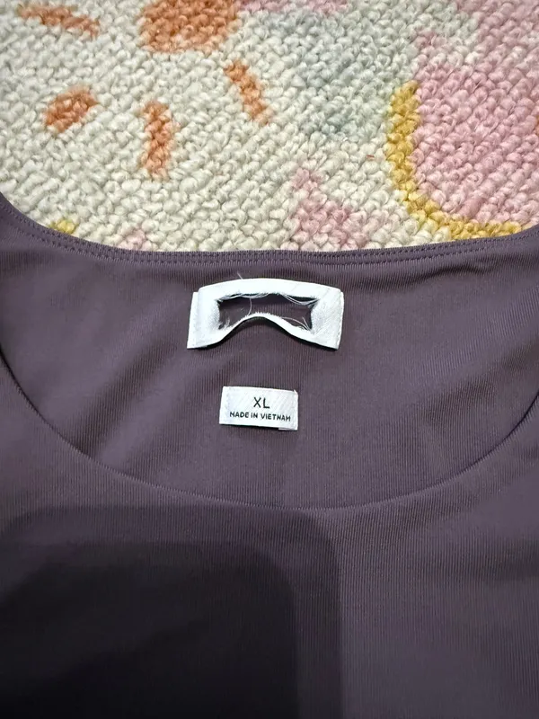 Aritzia Original Contour Splendid Crew Longsleeve  - Image 3