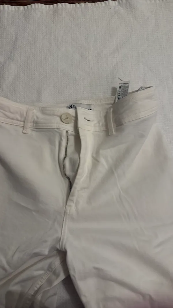 White ZARA Jeans Wide legged Size 6 - Image 4