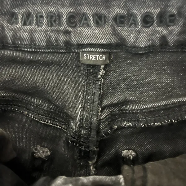 American Eagle Curvy Mom Jeans Womens 6 Black Stretch High Rise Tapered Grunge - Image 6