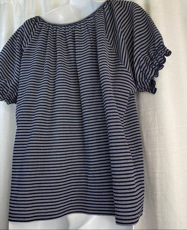 TEXTURE & THREAD PEASANT TOP Medium New - Image 10