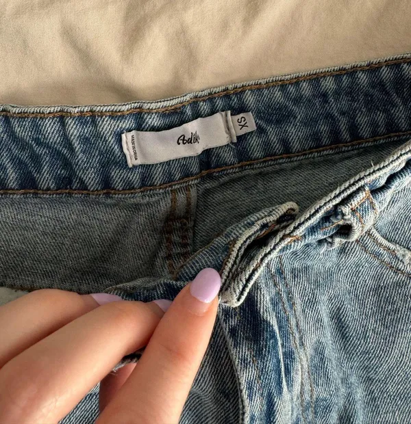Adika Jean Shorts Distressed - Image 2