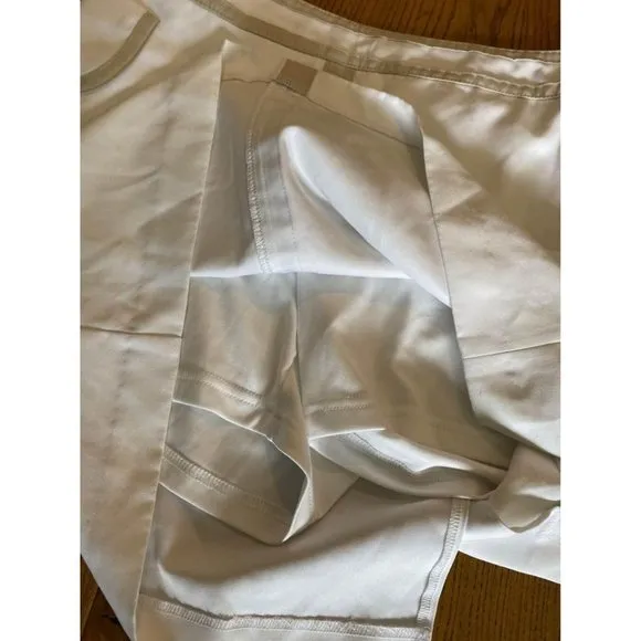 Izod golf Women’s size 8 skirt with‎ shorts - Image 7