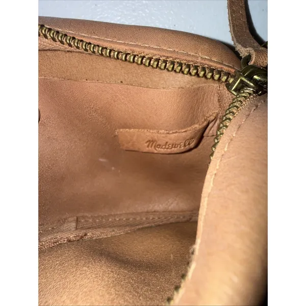 MADEWELL Leather Carabiner Mini Crossbody Shoulder Bag Light Brown - Image 4