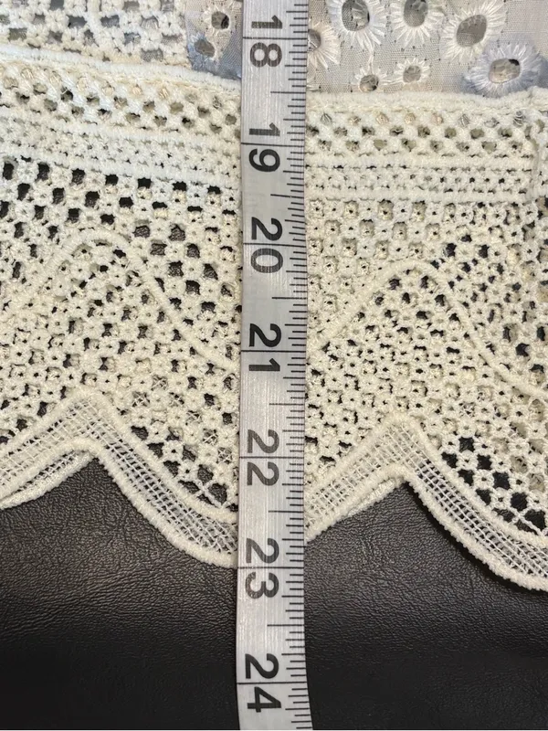 Ultra Pink Cream Eyelet Lace Floral Sleeveless Blouse with Blue Floral size L - Image 9