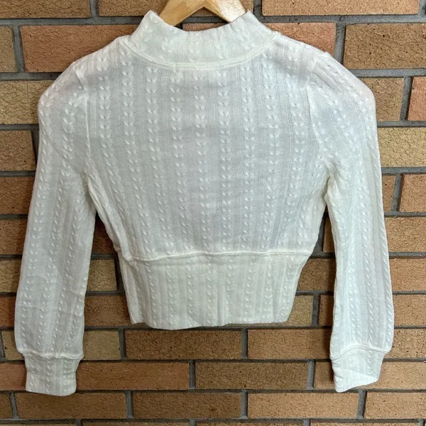 Band of Gypsies Band of The Free Ivory Cable Knit Mock-Neck Crop Sweater XS NWT - Image 3