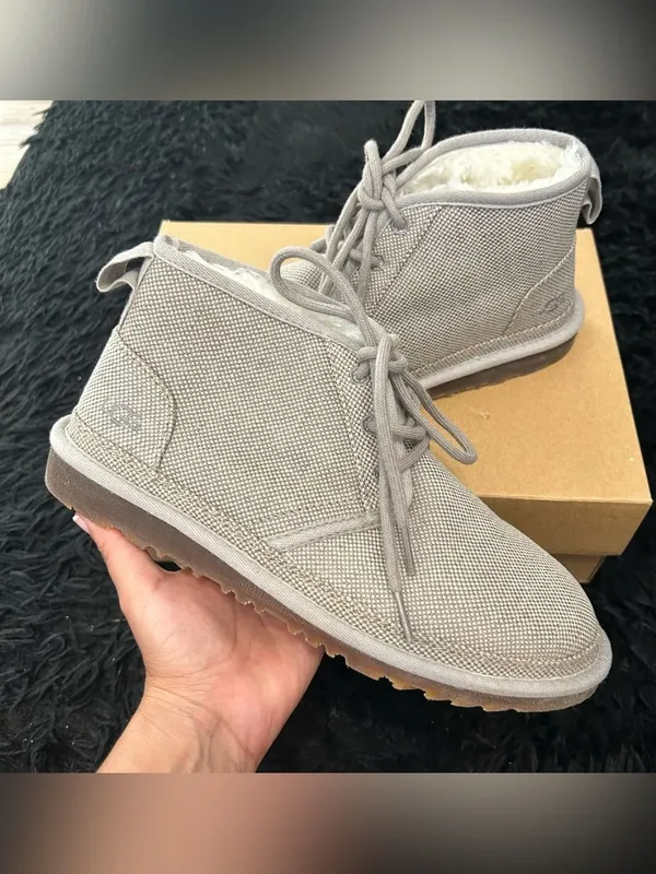 UGG Neumel gray winter fur lace up ankle boots booties shoes women’s 9 Preowned - Image 2