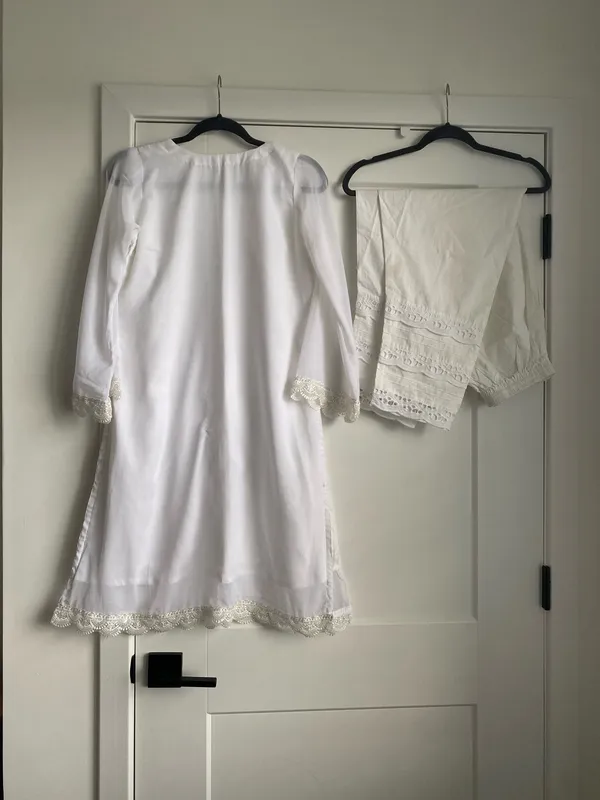 Pakistani/indian ready to wear Handmade White Shalwar Kameez outfit For Sale - Image 9