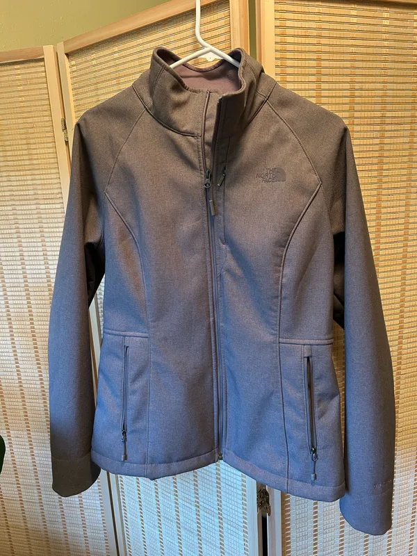 The North Face Women’s Jacket Full-Zip - Image 5