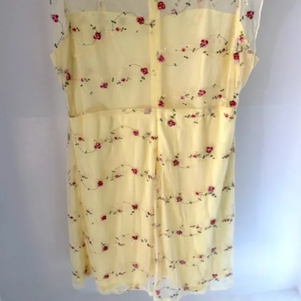 Angela Womens 1X Yellow Embroidered Floral Mesh Overlay A Line Dress Ruffle Cap - Image 6