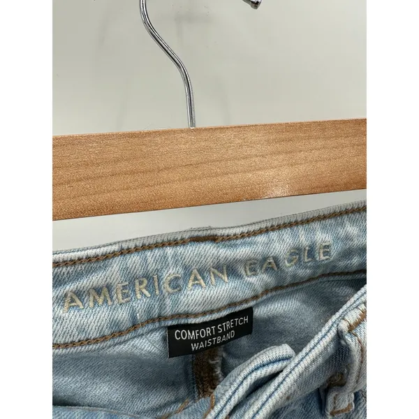 American Eagle AEO Jeans Women 0 Blue Light Wash Denim‎ Distressed Mom - Image 6