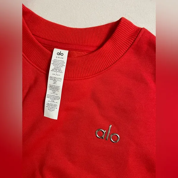 Alo Yoga NWT Cropped Accolade Crewneck Bright Red Sweatshirt Size S - Image 7