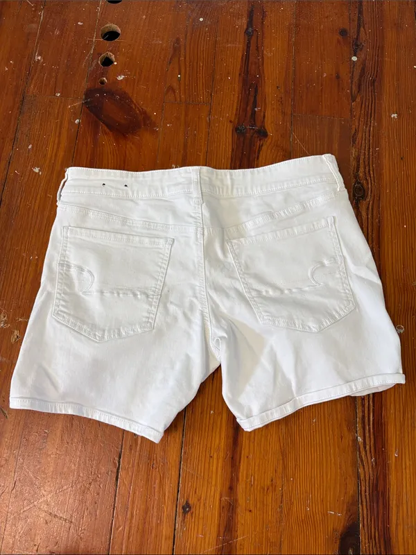 American Eagle Super Stretch White Denim Shorts Casual Summer Size 14 - Image 7