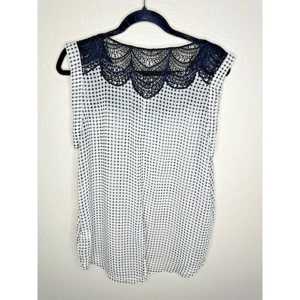 Pleione Blouse Womens Large Lace Yoke Sleeveless Geometric Scalloped Black White - Image 5