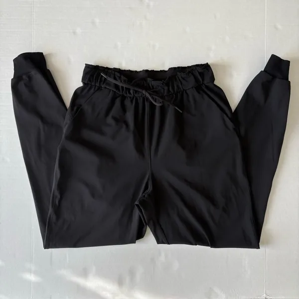 Lululemon Keep Moving Jogger black size 6 - Image 5