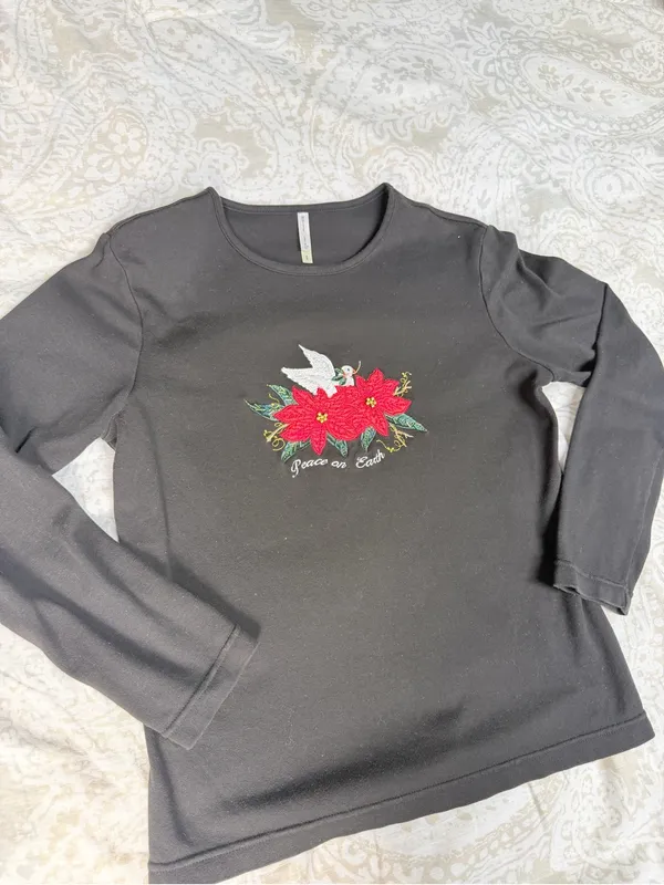 White Stag black Crewneck Long Sleeve Tee - Image 2
