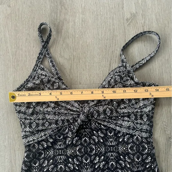 MiracleSuit One Piece Swim Suit Black Underwire Women’s 8 See Measurements - Image 8