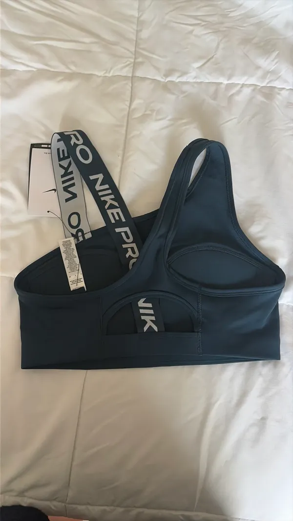 Nike Pro Strappy Sports Bra - Image 3
