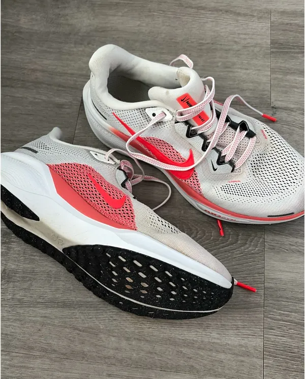 Nike Pegasus Air Zoom Running Shoes - Image 5