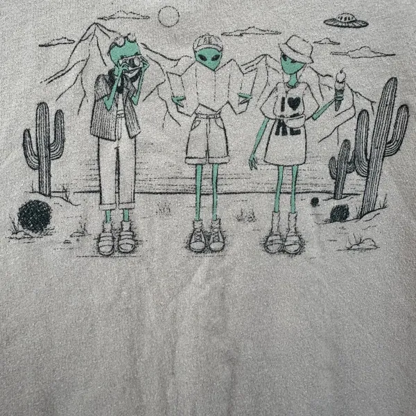 American Eagle Alien Tourist T-Shirt Desert Cactus Crewneck Short Sleeve Pink S - Image 2