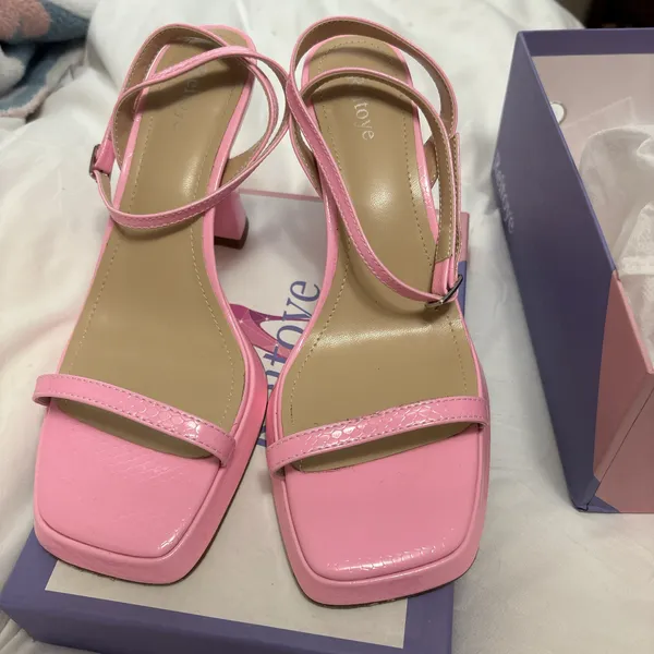 Amazon Pink chunky heels - Image 4