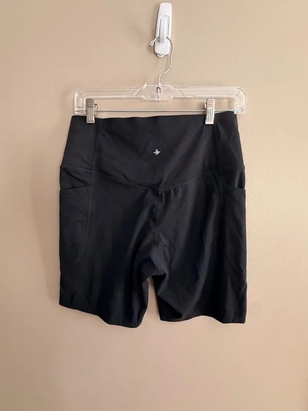 Halara L Womens High-Waisted Biker Black Shorts With Side Pockets Flat Tummy Eff - Image 4