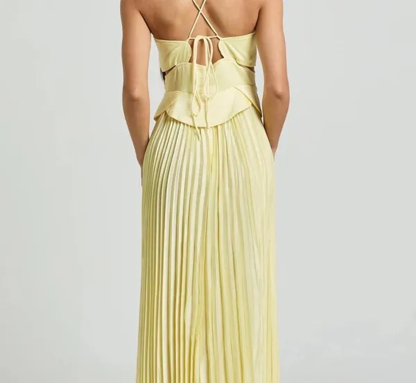 Showpo Dress Maxi - Image 3