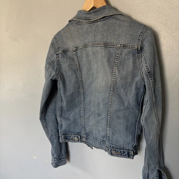 Levi’s Classic Denim Size XS Small Trucker Jean Denim Jacket - Image 5