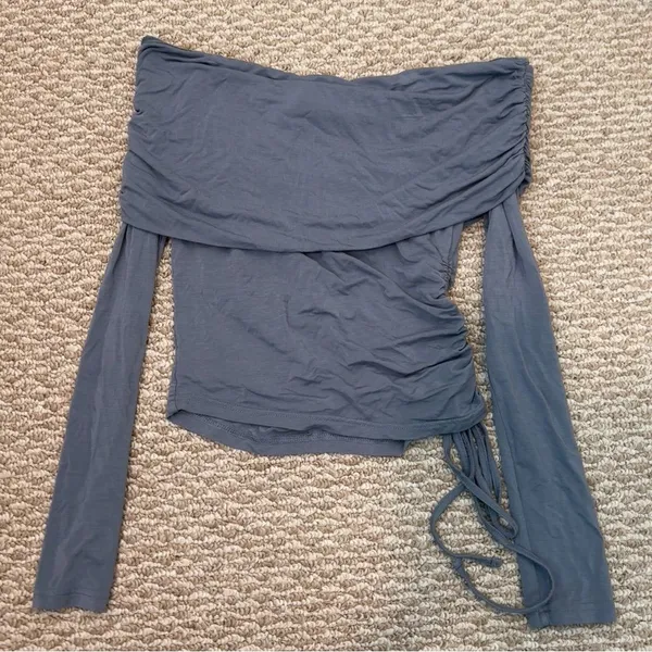 Edikted Women's Off-Shoulder Gray Top - Image 2