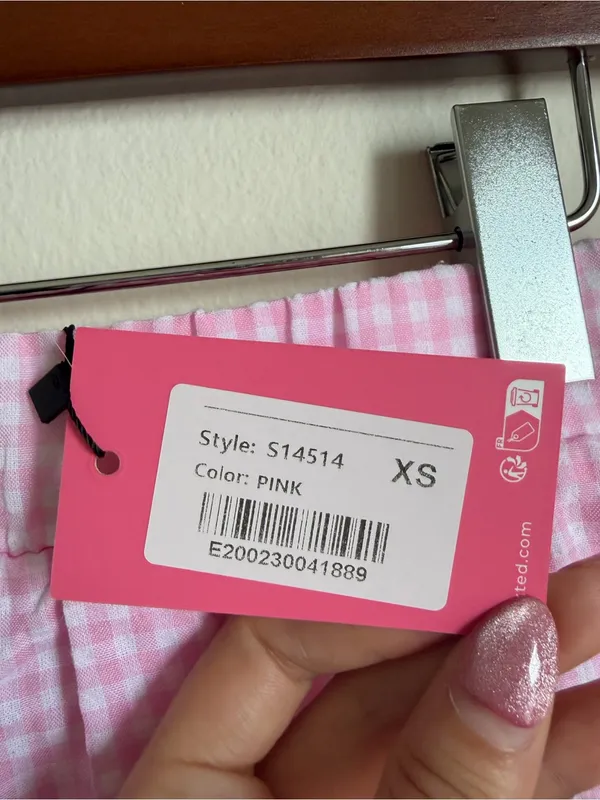 NWT Edikted Pink Gingham Cotton Blend Shorts - Image 4