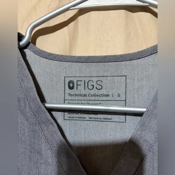 Figs Catarina Technical Collection One-Pocket Scrub Top - Image 2