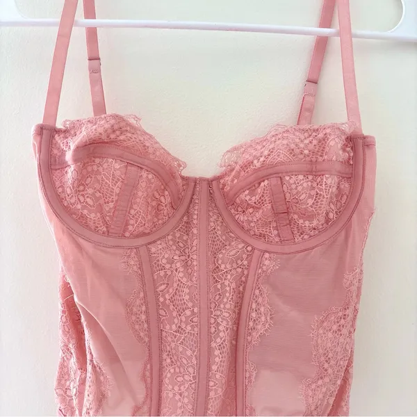 pink lace corset top - Image 3