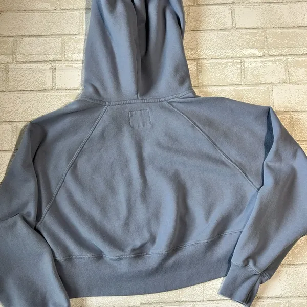 Abercrombie & Fitch Cropped Hoodie - Image 4