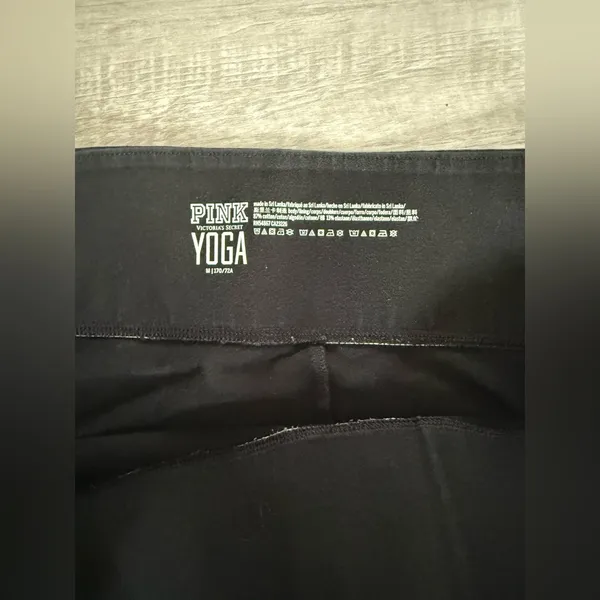 Victoria’s Secret PINK yoga leggings medium - Image 2