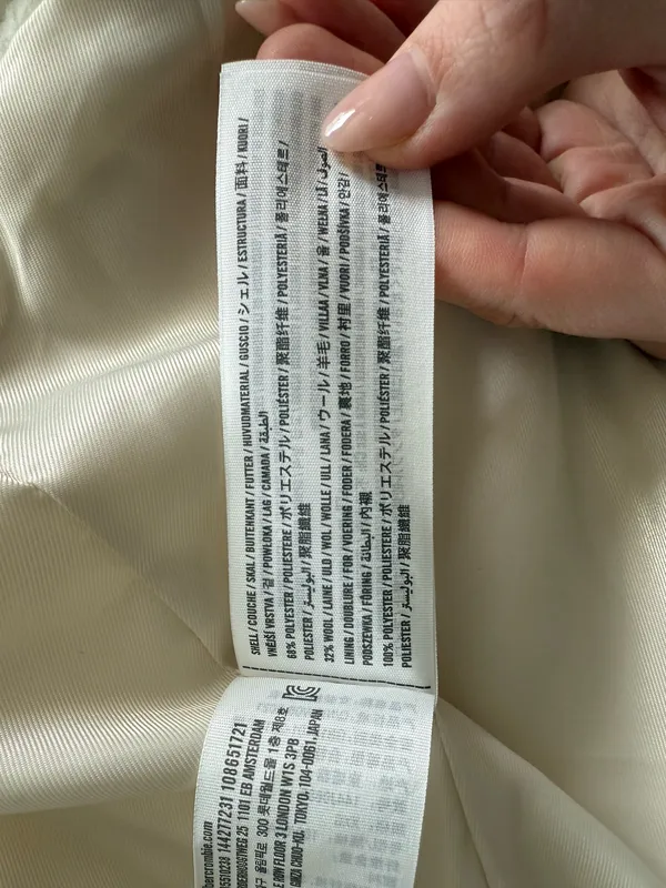 Abercrombie cream jacket - Image 4