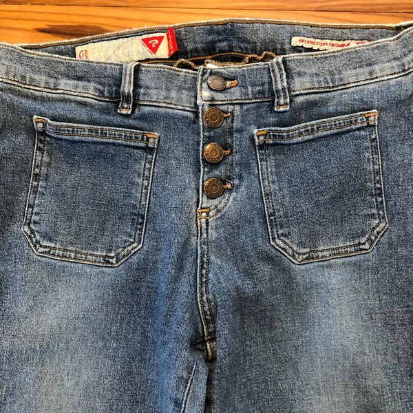 Guess Vintage Button Boot Cut Patch Front Pocket Jeans 29 Fit like a 6 - Image 12