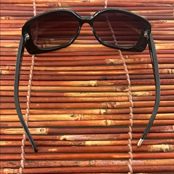 Juicy Couture Black Oversized Sunglasses - Image 5