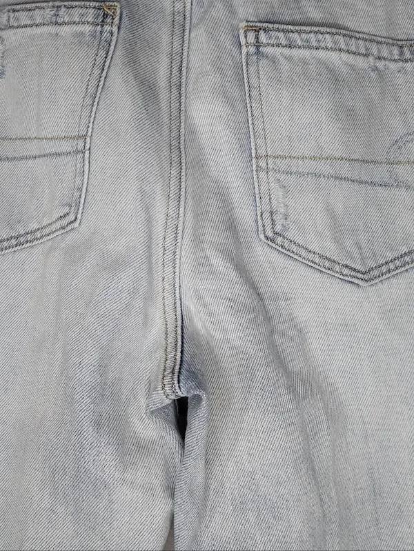American Eagle Outfitters High-Rise Light Wash Y2K 90's Style Mom Jeans - Image 13