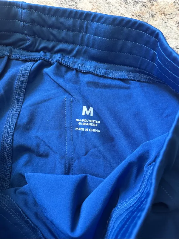 Cozy Fit Royal blue scrub set size medium - Image 5