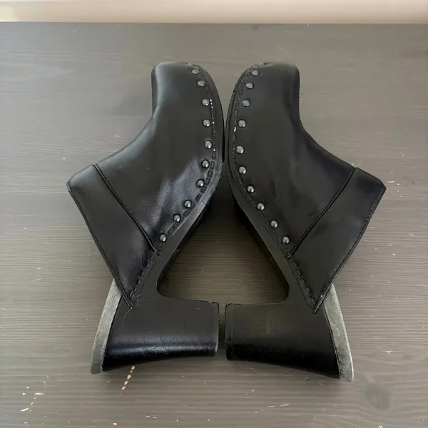 Dansko Clogs Mules 38 Black Leather Studded Chunky Heel Retro Comfort Boho - Image 4