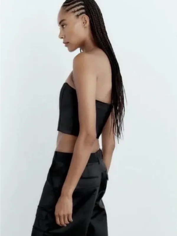 Zara Black Strapless Crop Top with Structured Fit - Image 2