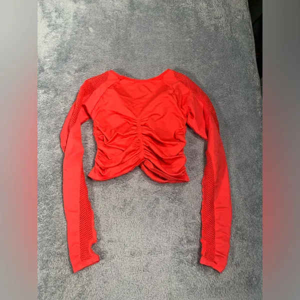 Free people FP Movement on the rise long sleeve later Red Ruched Active Top M/L - Image 10