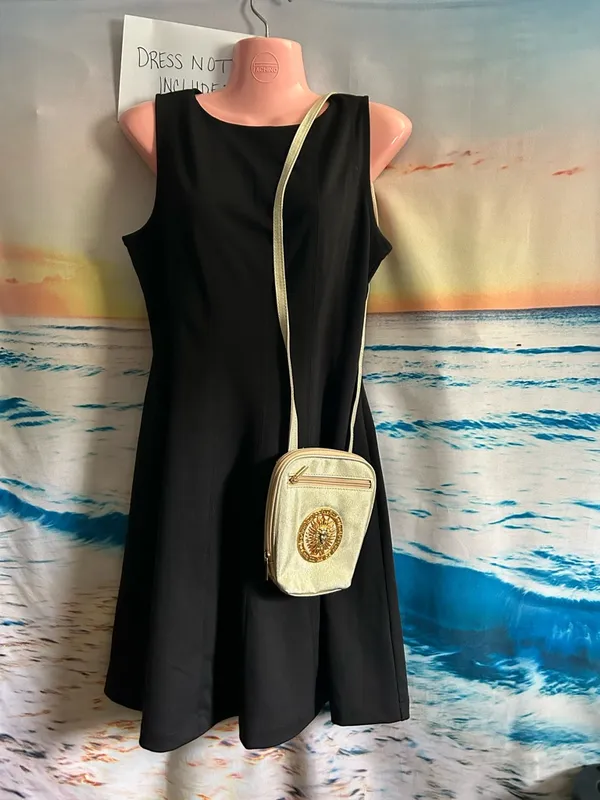 Celestial Sun Gold Crossbody Bag with Decorative Medallion - Image 3
