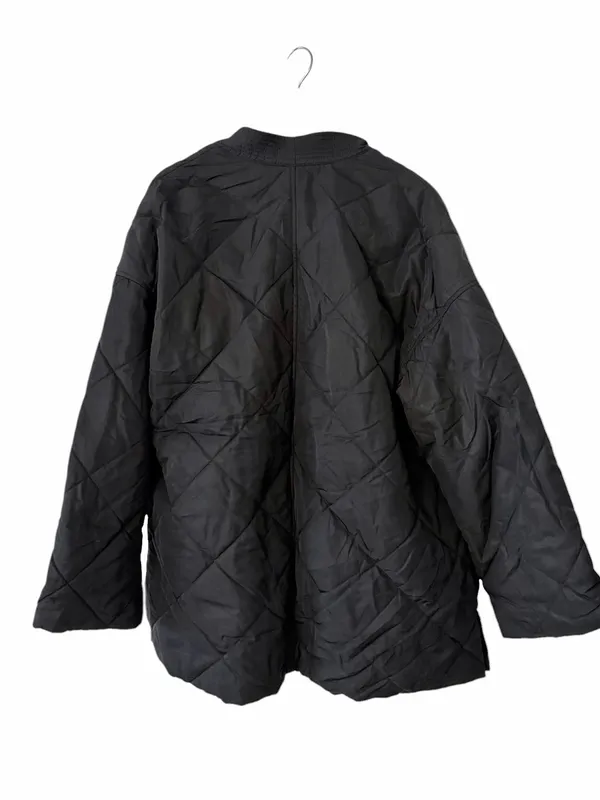 ALO Yoga Urbanite Wrap Puffer Jacket Size Medium - Image 4
