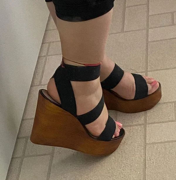Steve Madden Blondy Black Wedge - Image 2