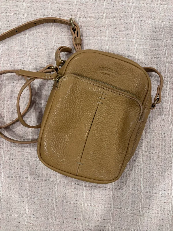 American‎ Leather Co. Cleveland Crossbody Cafe Latte - Image 13
