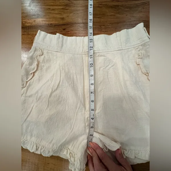 EUC VINTAGE CREAM high waist shorts side pockets - Image 5