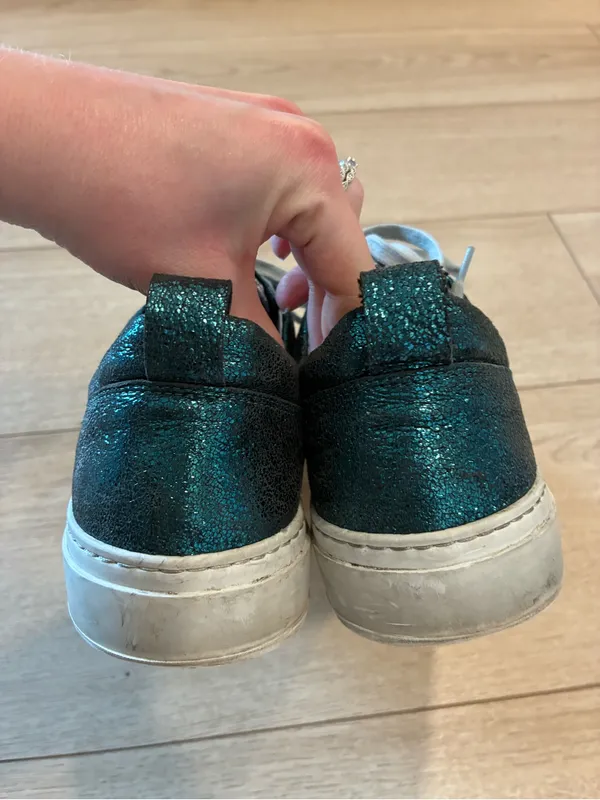 P448 Women’s John Sneakers Snakeskin Leather Teal Glitter Size 40/9.5-10 - Image 6